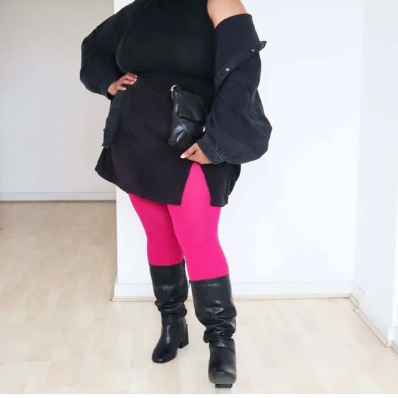 Ladies Opague Raspberry Tights - BRAND NEW Size G - Picture 1 of 5